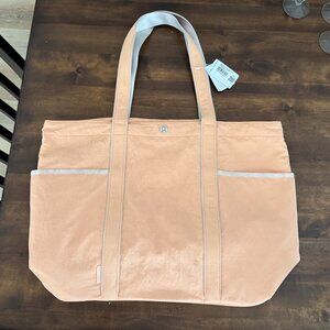 lululemon Daily Multi-Pocket Tote Bag 20L NWT